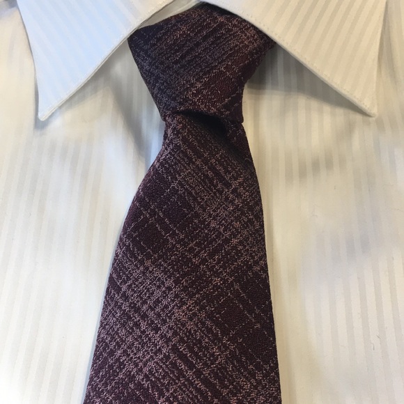 Blick - Maroon two tone plaid, silk modern tie. LIKE NEW - Picture 9 of 10